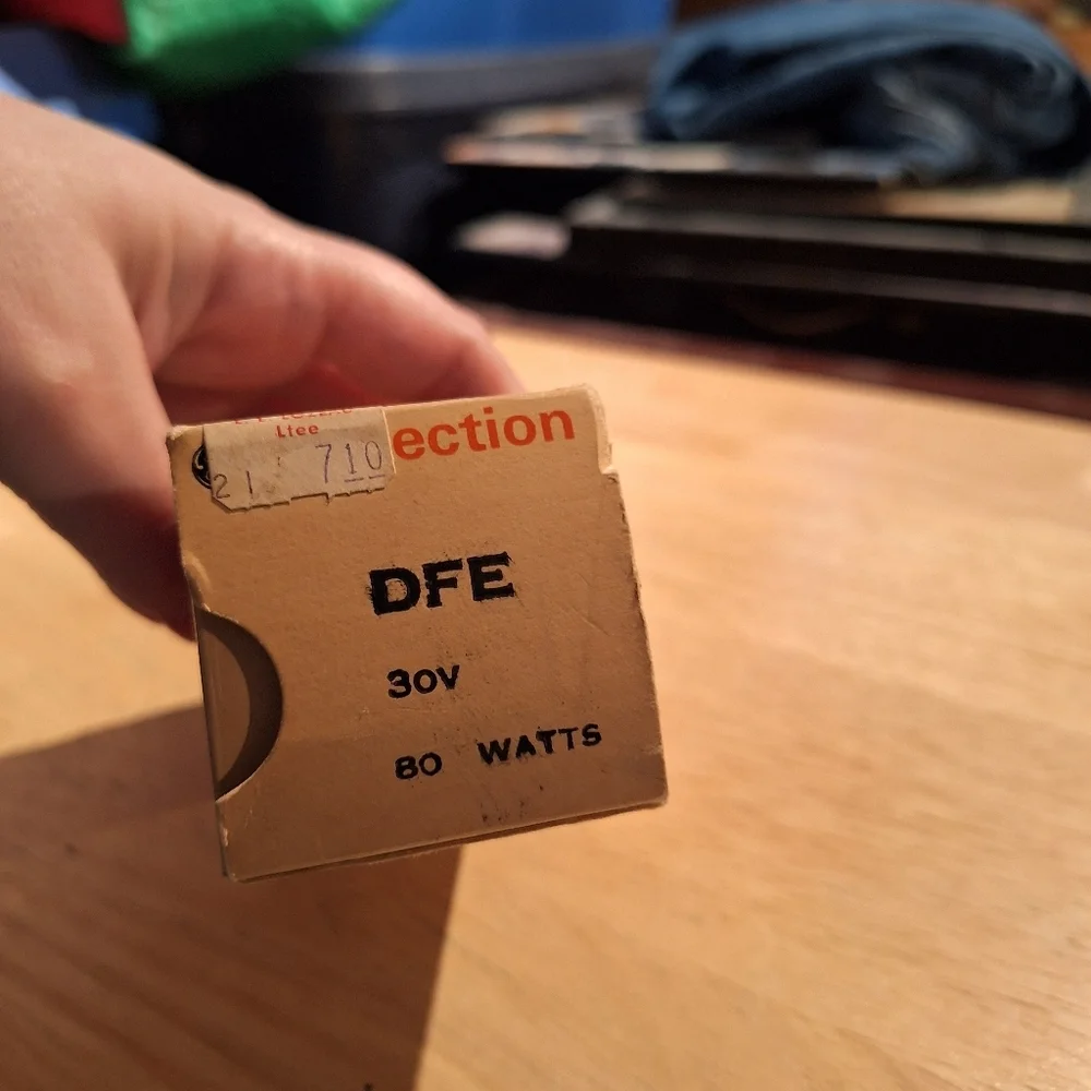 🎀Vintage Canadian General Electric Projection Lamp Bulb - Picture 3 of 6